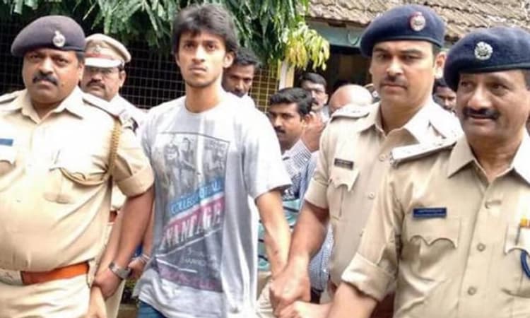 ತ್ರಿವಳಿ ಕೊಲೆ ಪ್ರಕರಣ: ಪ್ರವೀಣ್ ಭಟ್ ನಿರ್ದೋಷಿಯೆಂದು ಧಾರವಾಡ ಹೈಕೋರ್ಟ್ ತೀರ್ಪು