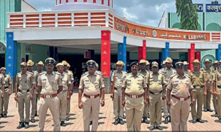 ರೈಲು ನಿಲ್ದಾಣಕ್ಕೆ ಪೊಲೀಸ್‌ ಭದ್ರತೆ