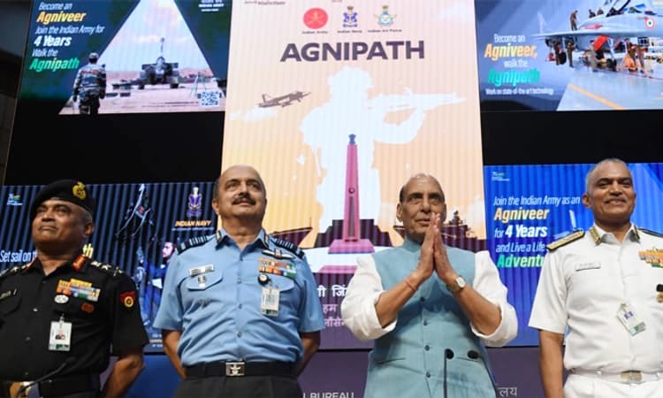 ಭಾರತೀಯ ಸೇನೆಗೆ ಸೇರಲು ಯುವಕರಿಗೆ ಸುವರ್ಣಾವಕಾಶ: ಏನಿದು ಕೇಂದ್ರದ ಅಗ್ನಿಪಥ್ ಯೋಜನೆ?