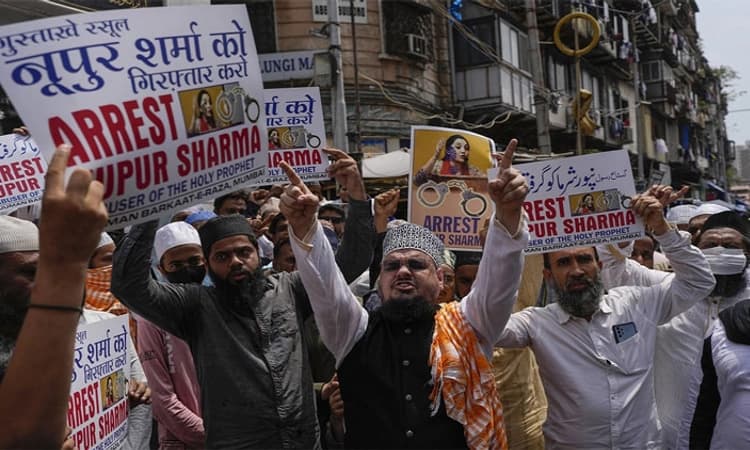 ನೂಪುರ್‌ ಶರ್ಮಾ ಹೇಳಿಕೆ ಖಂಡಿಸಿ ಪ್ರತಿಭಟನೆಯಲ್ಲಿ ತೊಡಗಿದ್ದ ವಿದೇಶಿಗರಿಗೆ ಗೇಟ್‌ ಪಾಸ್‌