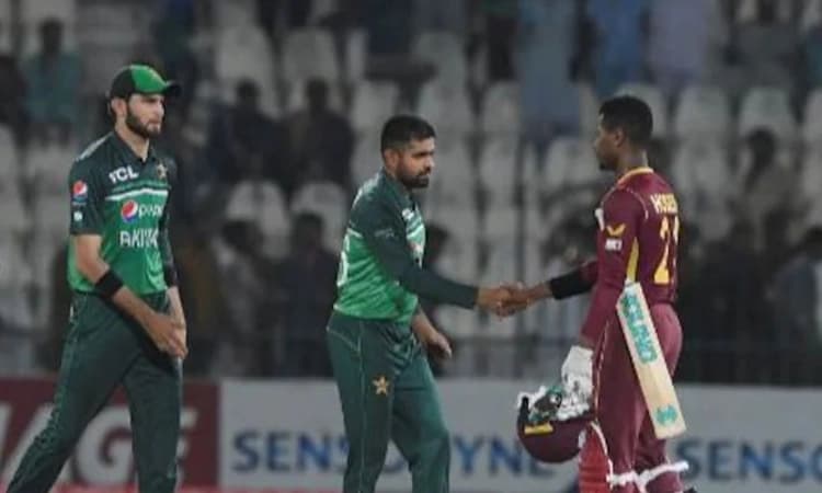 ಪಾಕಿಸ್ಥಾನ ಕ್ರಿಕೆಟ್ ತಂಡದ ನಾಯಕನಿಗೆ ಆಟದ ನಿಯಮಗಳೇ ಗೊತ್ತಿಲ್ಲ! ತಂಡಕ್ಕೆ ಪೆನಾಲ್ಟಿ!