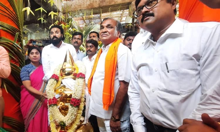 ಪಂಪಾಸರೋವರ: ಶ್ರೀಚಕ್ರ ಸಮೇತ ಜಯಲಕ್ಷ್ಮಿ ಮೂರ್ತಿ ಪುನರ್ ಪ್ರತಿಷ್ಠಾಪನೆಗೆ ಚಾಲನೆ