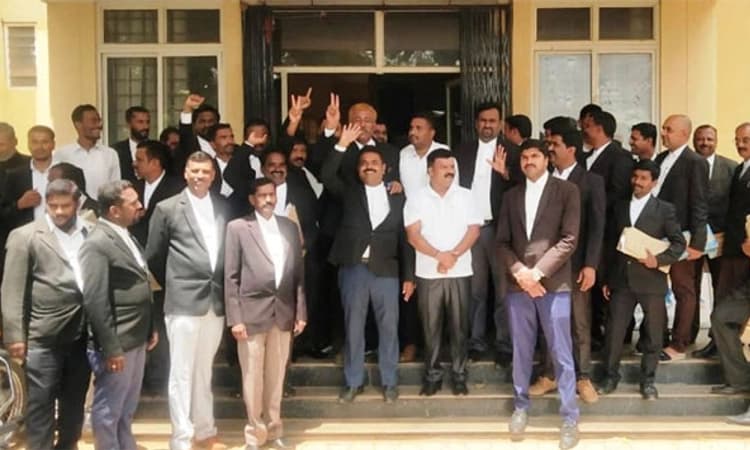 ಪ್ರತಾಪಸಿಂಹ ಹೇಳಿಕೆ; ಹುಣಸೂರು ವಕೀಲರಿಂದ ಖಂಡನಾ ನಿರ್ಣಯ: ಮಾನನಷ್ಟ ಕೇಸ್