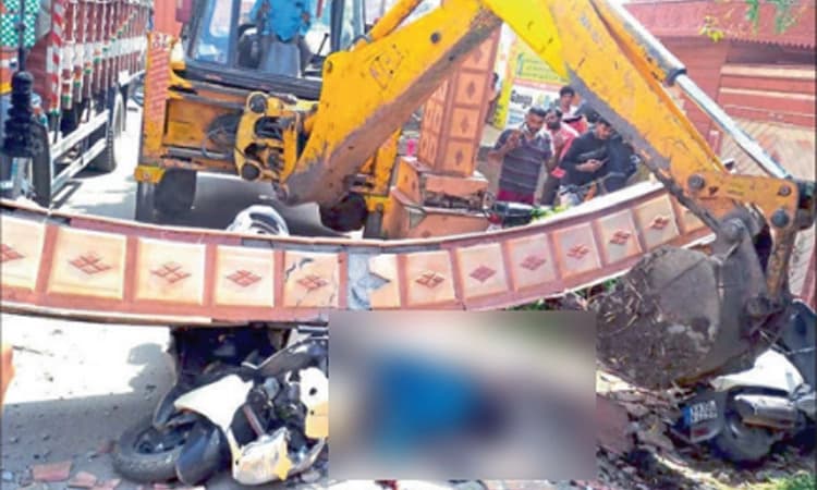 ನೆಲಮಂಗಲ: ದೇಗುಲದ ಹೆಬ್ಬಾಗಿಲು ಬಿದ್ದು ವ್ಯಕ್ತಿ ಸಾವು