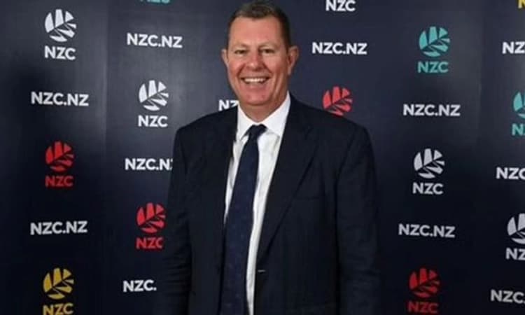 ಟೆಸ್ಟ್ ಕ್ರಿಕೆಟ್ ಅಪಾಯವನ್ನು ಎದುರಿಸುತ್ತಿದೆ: ಐಸಿಸಿ ಅಧ್ಯಕ್ಷ ಗ್ರೆಗ್ ಬಾರ್ಕ್ಲೇ