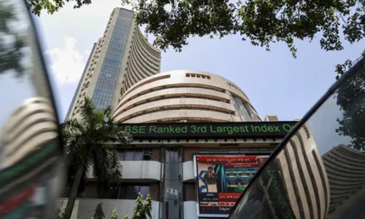ಲಾಭಾಂಶ ಕಾಯ್ದಿರಿಸಿದ ಹೂಡಿಕೆದಾರರು; ಬಾಂಬೆ ಷೇರುಪೇಟೆ ಸೆನ್ಸೆಕ್ಸ್ ಅಲ್ಪ ಇಳಿಕೆ