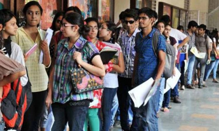 ಪಿಯುಸಿ ದಾಖಲಾತಿ: ವಾಣಿಜ್ಯ, ವಿಜ್ಞಾನಕ್ಕೆ ಹೆಚ್ಚು ಬೇಡಿಕೆ