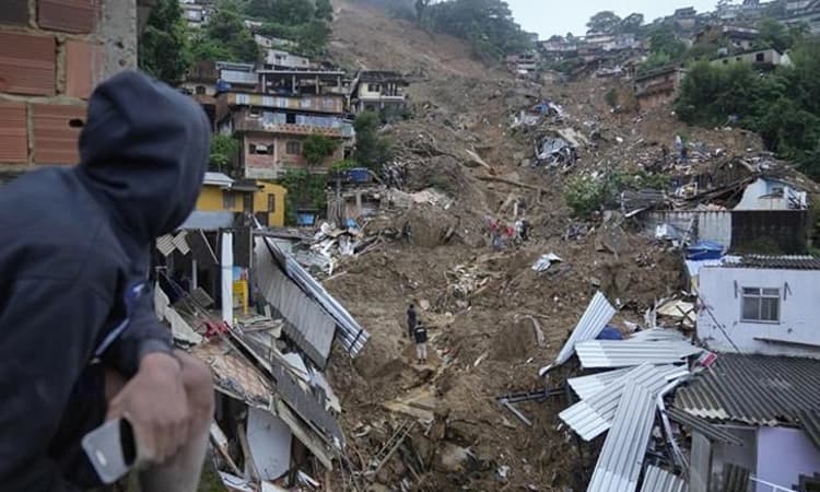 ಭಾರೀ ಮಳೆ, ಪ್ರವಾಹಕ್ಕೆ ಬ್ರೆಜಿಲ್ ತತ್ತರ;ನೂರಾರು ಮನೆ ಕುಸಿತ,ಸಾವಿನ ಸಂಖ್ಯೆ 107ಕ್ಕೆ ಏರಿಕೆ