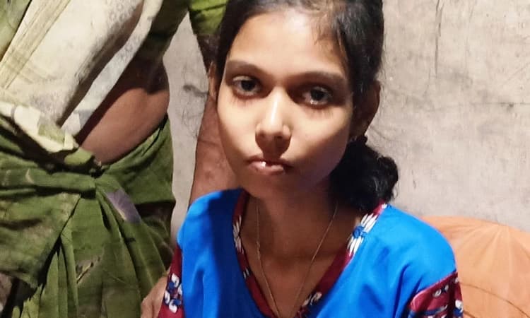 ಸಾಧನೆಗೆ ಅಡ್ಡಿಯಾಗದ ನ್ಯೂನತೆ: ಕರುಳು ಕಾಯಿಲೆಯಿದ್ದರೂ 580 ಅಂಕ ಪಡೆದ ಬಗ್ವಾಡಿಯ ಶ್ರಾವ್ಯಾ