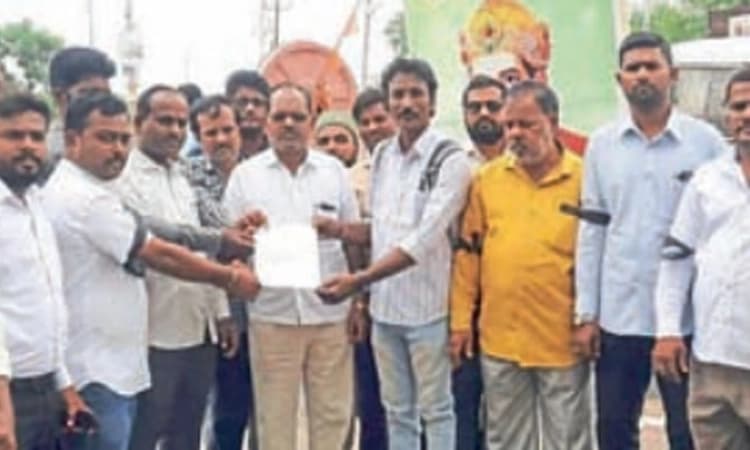 ಗುರುಮಠಕಲ್‌: ಹಲ್ಲೆ ಖಂಡಿಸಿ ಪತ್ರಕರ್ತರಿಂದ ಪ್ರತಿಭಟನೆ