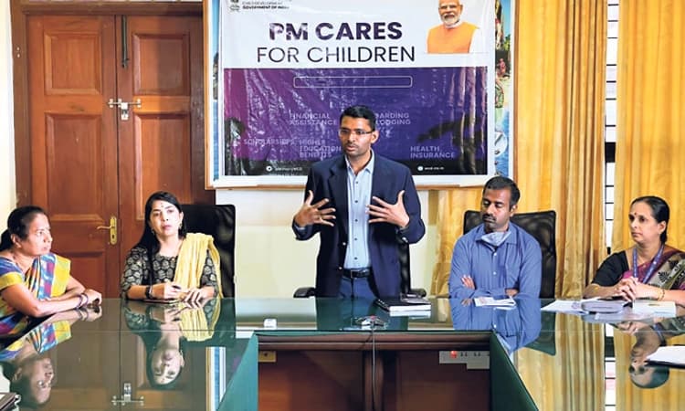 ಉಡುಪಿ ಜಿಲ್ಲೆಯ ಮೂವರಿಗೆ ಕಿಟ್‌ ವಿತರಣೆ: ನೀವು ನಮ್ಮ ಕುಟುಂಬದ ಸದಸ್ಯರಂತೆ : ಕೂರ್ಮರಾವ್‌