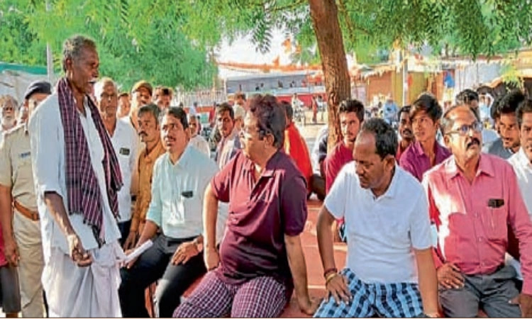 ತಿಂಗಳಿಗೆ 4 ಬಾರಿ ಡೀಸಿಗಳ ಭೇಟಿ