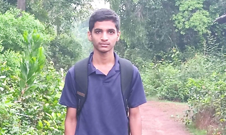 ಸಂಕಷ್ಟಗಳನ್ನೇ ಸವಾಲಾಗಿಸಿಕೊಂಡು ಗೆದ್ದ ಅನಿಕೇತ್‌