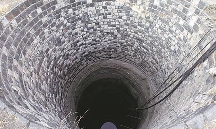 ಗರ್ಭಿಣಿಯರು ಸೇರಿ ಮೂವರು ಮಹಿಳೆಯರು ಮತ್ತು ಇಬ್ಬರು ಮಕ್ಕಳ ಮೃತದೇಹ ಬಾವಿಯಲ್ಲಿ ಪತ್ತೆ!