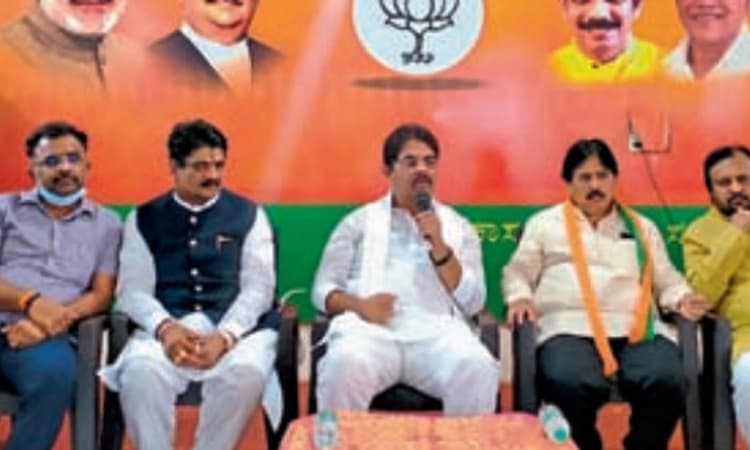 ಜನರ ಮನೆ ಬಾಗಿಲಿಗೆ ಸವಲತ್ತು: ಸಚಿವ ಅಶೋಕ