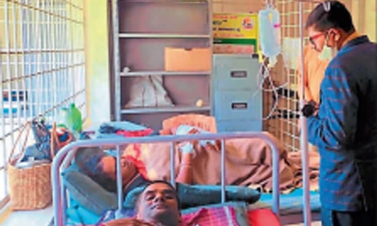 ಆಸ್ಪತ್ರೆಗೆ ನ್ಯಾಯಾಧೀಶರ ದಿಢೀರ್‌ ಭೇಟಿ: ತರಾಟೆ