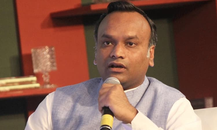 ಶಿಕ್ಷಣವನ್ನು ಕೇಸರೀಕರಣಗೊಳಿಸಲು ಹೊರಟಿದೆ ಬಿಜೆಪಿ : ಪ್ರಿಯಾಂಕ್ ಖರ್ಗೆ ಆರೋಪ