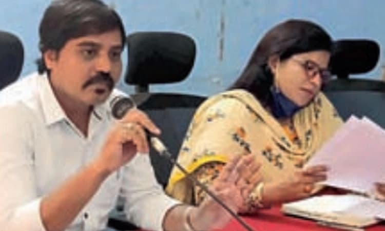 ತುರ್ತು ಸಭೆಗೆ ಬಾರದ ಅಧಿಕಾರಿಗೆ ನೋಟಿಸ್‌: ತಾಪಂ ಇಒ ಎಚ್ಚರಿಕೆ