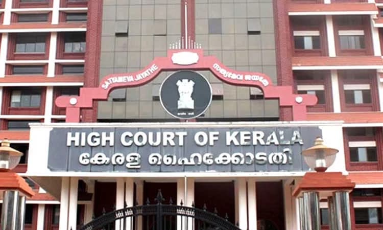 ಕೋವಿಡ್ ಪ್ರಮಾಣಪತ್ರಕ್ಕೆ ಪ್ರಧಾನಿ ಫೋಟೋ ಯಾಕೆ? ಅರ್ಜಿದಾರನಿಗೆ 1 ಲಕ್ಷ ದಂಡ ವಿಧಿಸಿದ ಕೋರ್ಟ್