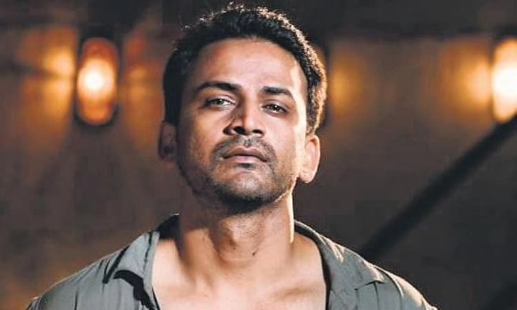 ಬ್ಯಾಕ್‌ ಟು ಬ್ಯಾಕ್‌ – ಧನಂಜಯ್‌