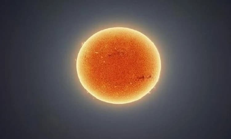 ಛಾಯಾಗ್ರಾಹಕ ಸೆರೆಹಿಡಿದ ಸೂರ್ಯನ ಚಿತ್ರಕ್ಕೆ ಬರೀ 3, 771 ರೂ.!