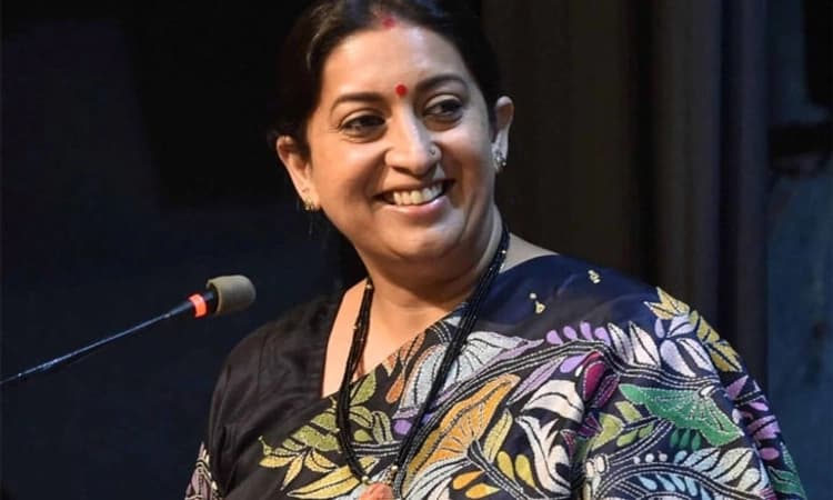 ಅಮೇಥಿಯ ಅಭಿವೃದ್ಧಿ ಪ್ರಸ್ತಾಪವೇ ಇಲ್ಲ : ರಾಹುಲ್ ಗೆ ಸ್ಮೃತಿ ಟಾಂಗ್