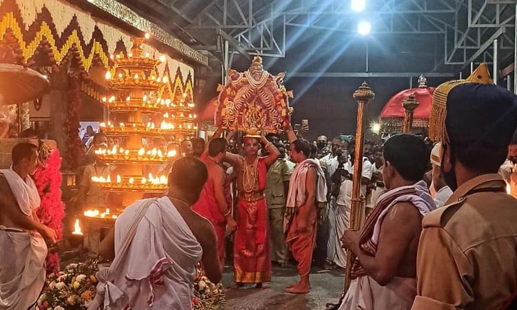 ವಿಜೃಂಭಿಸಿದ ಗೌರಿಮಾರು ಕಟ್ಟೆ ಉತ್ಸವ