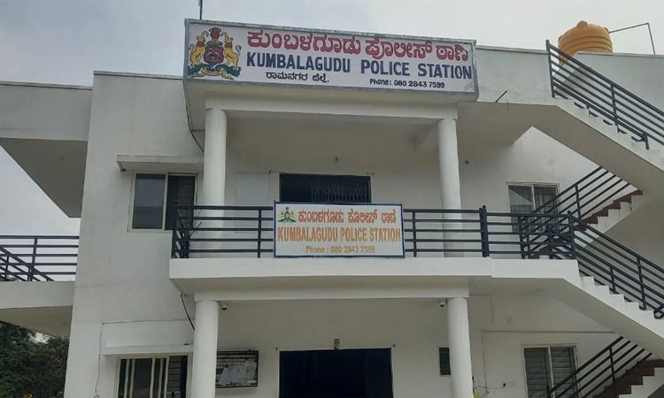 Complaint: ಖಾಸಗಿ ಫೋಟೋ ತೋರಿಸಿ ಬೆದರಿಸಿದ ವೈದ್ಯನ ವಿರುದ್ಧ ದೂರು
