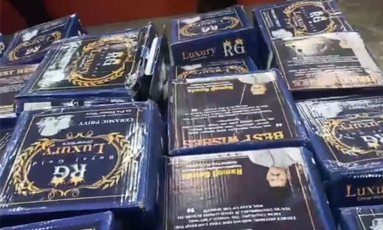 MLC Election; ಕೊರಿಯರ್‌ ಕಚೇರಿಯಲ್ಲಿ ಅಪಾರ ಗಿಫ್ಟ್ ಬಾಕ್ಸ್‌!!