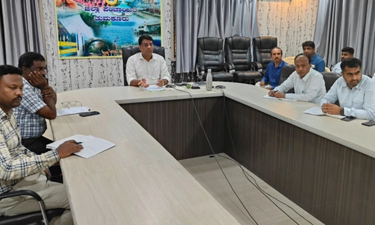 Tumkur: ಕೆರೆ ಹೂಳು ತೆಗೆಯಲು ರೈತರಿಂದ ಮಾಹಿತಿ ಪತ್ರ ಕಡ್ಡಾಯ