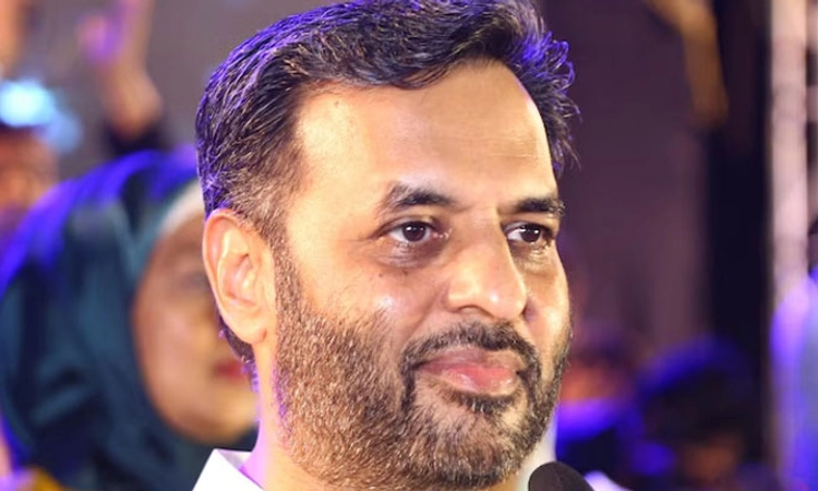 Viral Video: ಭಾರತ ಚಂದ್ರನ ಮೇಲೆ ಕಾಲಿಟ್ಟಿದೆ; ಆದರೆ ನಾವು….: ಪಾಕ್ ನಾಯಕನ ಮಾತು
