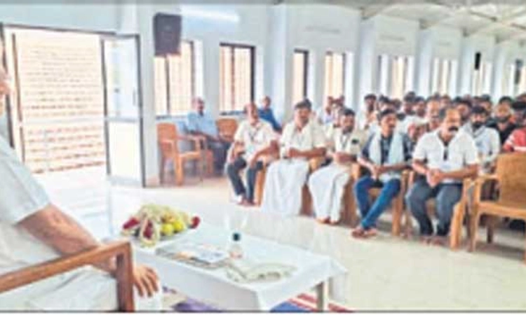 ಭಕ್ತಿ ಪಥದಲ್ಲಿ ಮುನ್ನಡೆದಾಗ ವ್ಯಸನಮುಕ್ತಿ: ಡಾ| ಹೆಗ್ಗಡೆ