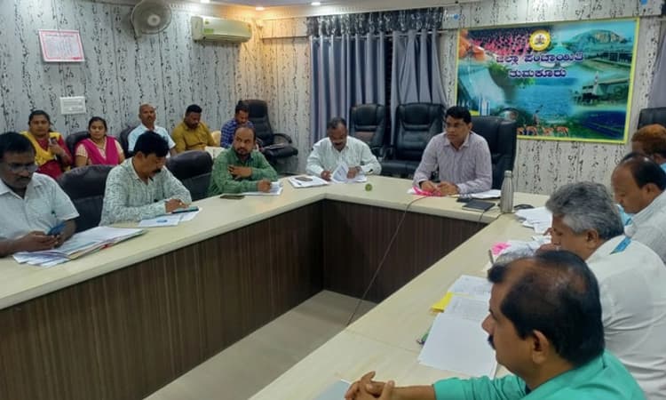 Tumkur: ನರೇಗಾ ಪ್ರಗತಿ ಇಮ್ಮಡಿಯಾಗುವಂತೆ ಶ್ರಮಿಸಬೇಕು: ಪ್ರಭು ಜಿ