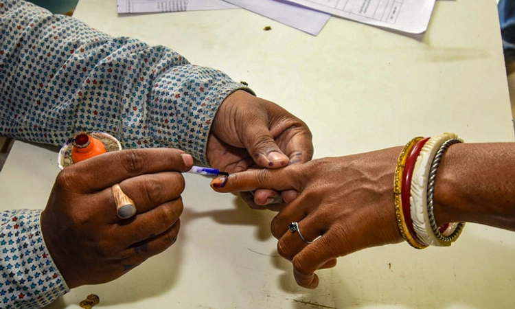 Election; 4ನೇ ಹಂತಕ್ಕೆ 63% ಮತ, ಕೆಲವು ಕಡೆ ಹಿಂಸಾಚಾರ