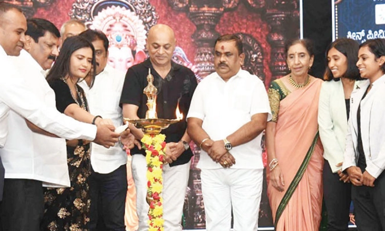 Queen Premier League; ಸಿನಿಮಾ ಸೀರಿಯಲ್ ನಟಿಯರ ಕ್ರಿಕೆಟ್ ಪಂದ್ಯಾವಳಿ