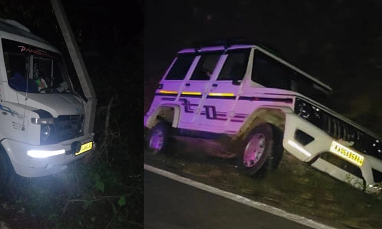 ಆನೆ ಕಂಡು ಚರಂಡಿಗೆ ಇಳಿದ ಬೊಲೆರೋ… ರಸ್ತೆ ಕಾಣದೆ ವಿದ್ಯುತ್ ಕಂಬಕ್ಕೆ ಡಿಕ್ಕಿ ಹೊಡೆದ ಟಿಟಿ