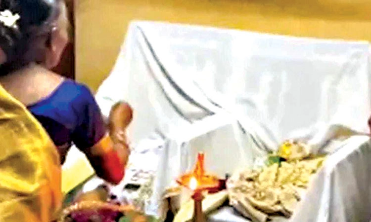 ಪ್ರೇತ ಮದುವೆಗೆ ವರ ಬೇಕಾಗಿದ್ದಾನೆ ! ವರ ಸಿಗದೆ ಪತ್ರಿಕಾ ಜಾಹೀರಾತಿನ ಮೊರೆ