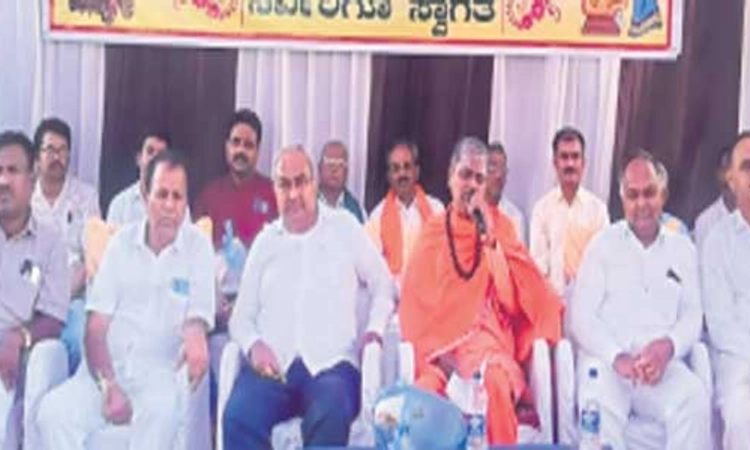 ಬ್ಯಾಡಗಿ- ಮದುವೆ ಮೂಲ ಅರ್ಥ ಕಳೆದುಕೊಳ್ತಿದೆ: ಸ್ವಾಮೀಜಿ