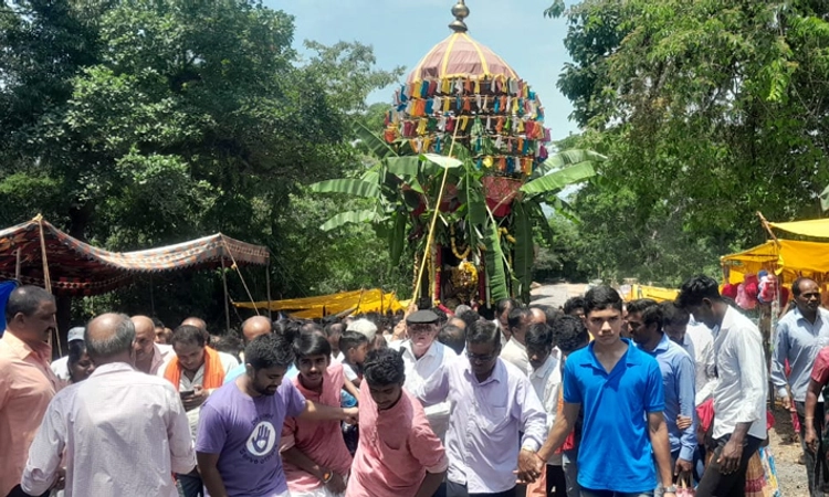 Arunagiri ರಥೋತ್ಸವದಲ್ಲಿ ಕಳ್ಳರ ಕೈಚಳಕ: ಐದು ಪವನ್ ತೂಕದ ಮಾಂಗಲ್ಯ ಸರ ಅಪಹರಣ