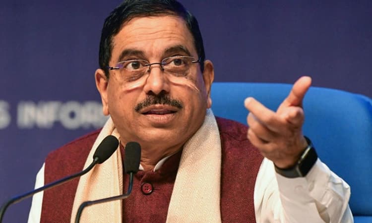 Hubli; ಕಾಂಗ್ರೆಸ್ ಅಧಿಕಾರಕ್ಕಾಗಿ ದೇಶವನ್ನು ಒಡೆಯಲೂ ಹೇಸುವುದಿಲ್ಲ: ಪ್ರಹ್ಲಾದ ಜೋಶಿ