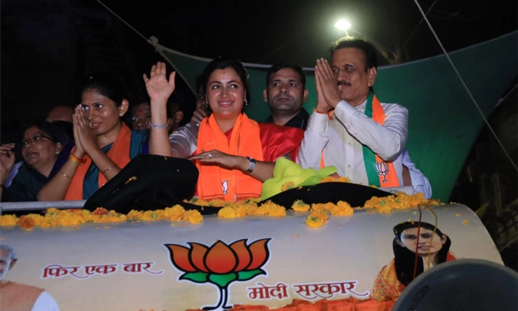 BJP ನಾಯಕಿ ವಿವಾದ: ಒವೈಸಿಗೆ 15 ನಿಮಿಷ ಬೇಕು,ನಮಗಾದ್ರೆ 15 ಸೆಕೆಂಡ್‌