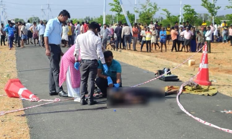 ತಲೆಗೆ ಬೀಯರ್ ಬಾಟಲಿಯಿಂದ ಹೊಡೆದು ಯುವಕನ ಹತ್ಯೆ… ಗೆಳೆಯರ ಜೊತೆ ಪಾರ್ಟಿ ಮಾಡಿದ್ದ ಯುವಕ