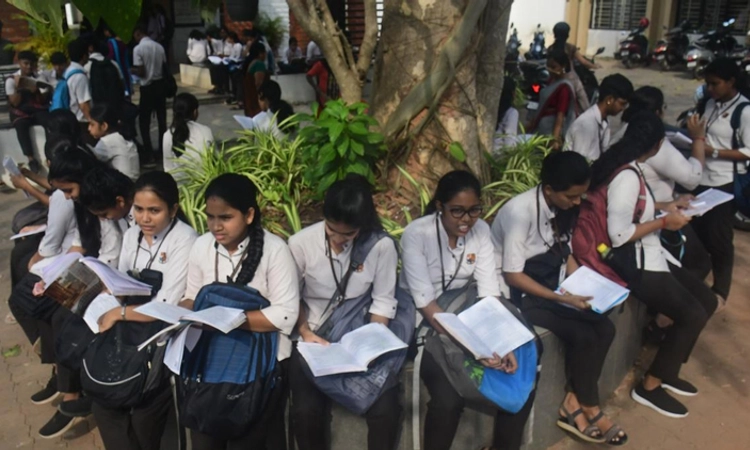 Honours Degree: 4 ವರ್ಷದ ಪದವಿ ಬದಲು 3 ವರ್ಷದ ಪದವಿ ಮತ್ತೆ ಜಾರಿ…