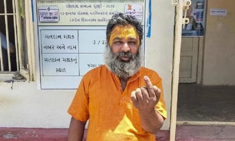 Gujarat ; ದಟ್ಟಾರಣ್ಯದಲ್ಲಿ ಒಬ್ಬ ಮತದಾರನಿಗಾಗಿ ಮತಗಟ್ಟೆ ಸ್ಥಾಪನೆ!