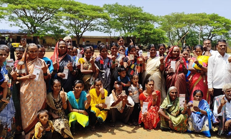 Hubballi: ಒಂದೇ ಕುಟುಂಬದ 96 ಸದಸ್ಯರಿಂದ ಮತದಾನ