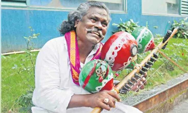 Padma Shri: ಬದುಕಿಗಾಗಿ ದಿನಗೂಲಿ ಮಾಡುತ್ತಿರುವ ಪದ್ಮಶ್ರೀ ಪುರಸ್ಕೃತ ಕಲಾವಿದ!