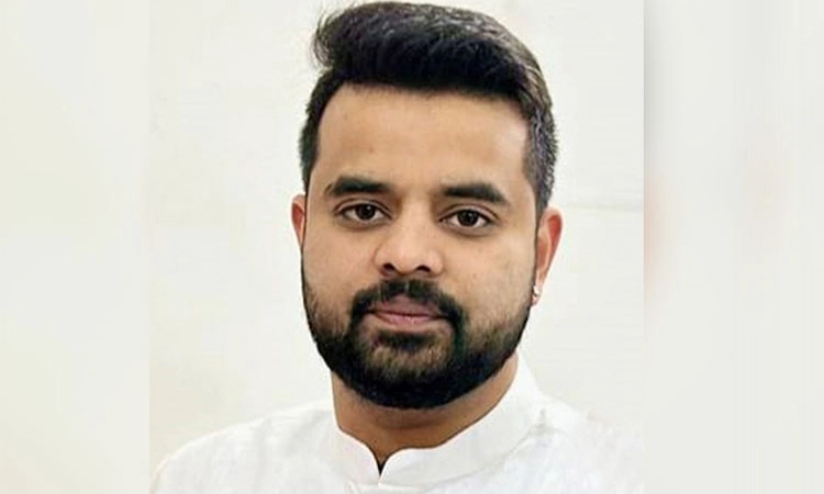 MP Prajwal ರೇವಣ್ಣಗೆ ವಾಟ್ಸ್‌ಆ್ಯಪ್‌ ನೋಟಿಸ್‌