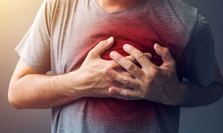 Heart Attack; ಬೈಕ್‌ ಓಡಿಸುತ್ತಿರುವಾಗಲೇ ಹೃದಯಾಘಾತ; ಸಾವು