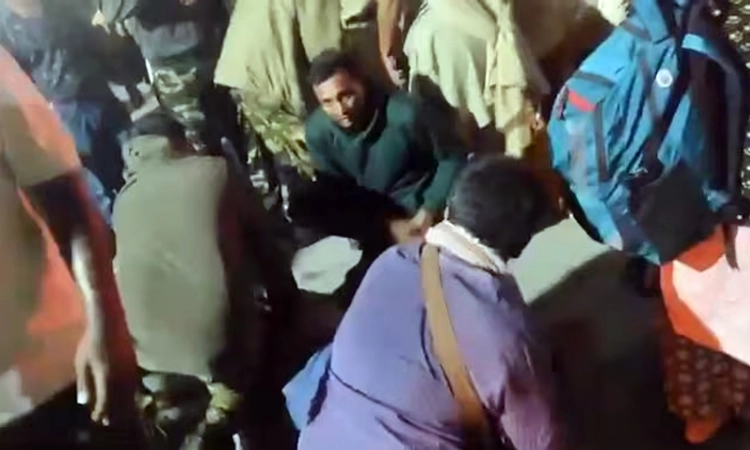 ತಿಮ್ಮಪ್ಪನ ಸನ್ನಿಧಾನದಲ್ಲಿ ನೂಕುನುಗ್ಗಲು ಕಾಲ್ತುಳಿತ… 6 ಸಾ*ವು, ಹಲವರ ಸ್ಥಿತಿ ಗಂಭೀರ