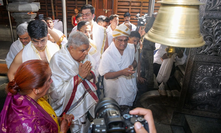 Dharmasthala ಶ್ರೀ ಮಂಜುನಾಥ ಸ್ವಾಮಿಯ ದರ್ಶನ ಪಡೆದ ಉಪರಾಷ್ಟ್ರಪತಿ ಜಗದೀಪ್‌ ಧನ್‌ಕರ್‌